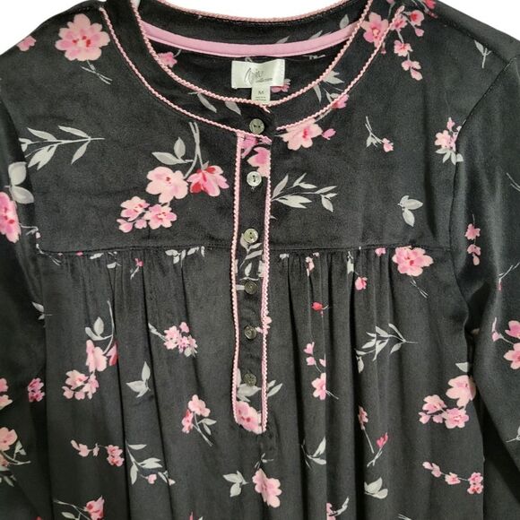 Aria Black Pink Rose Floral Long Sleeve Long Super Soft Nightgown, M - Picture 3 of 11
